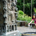 Doctorbrunnen shows scenes of the old legend about the Bernkastel Doctor